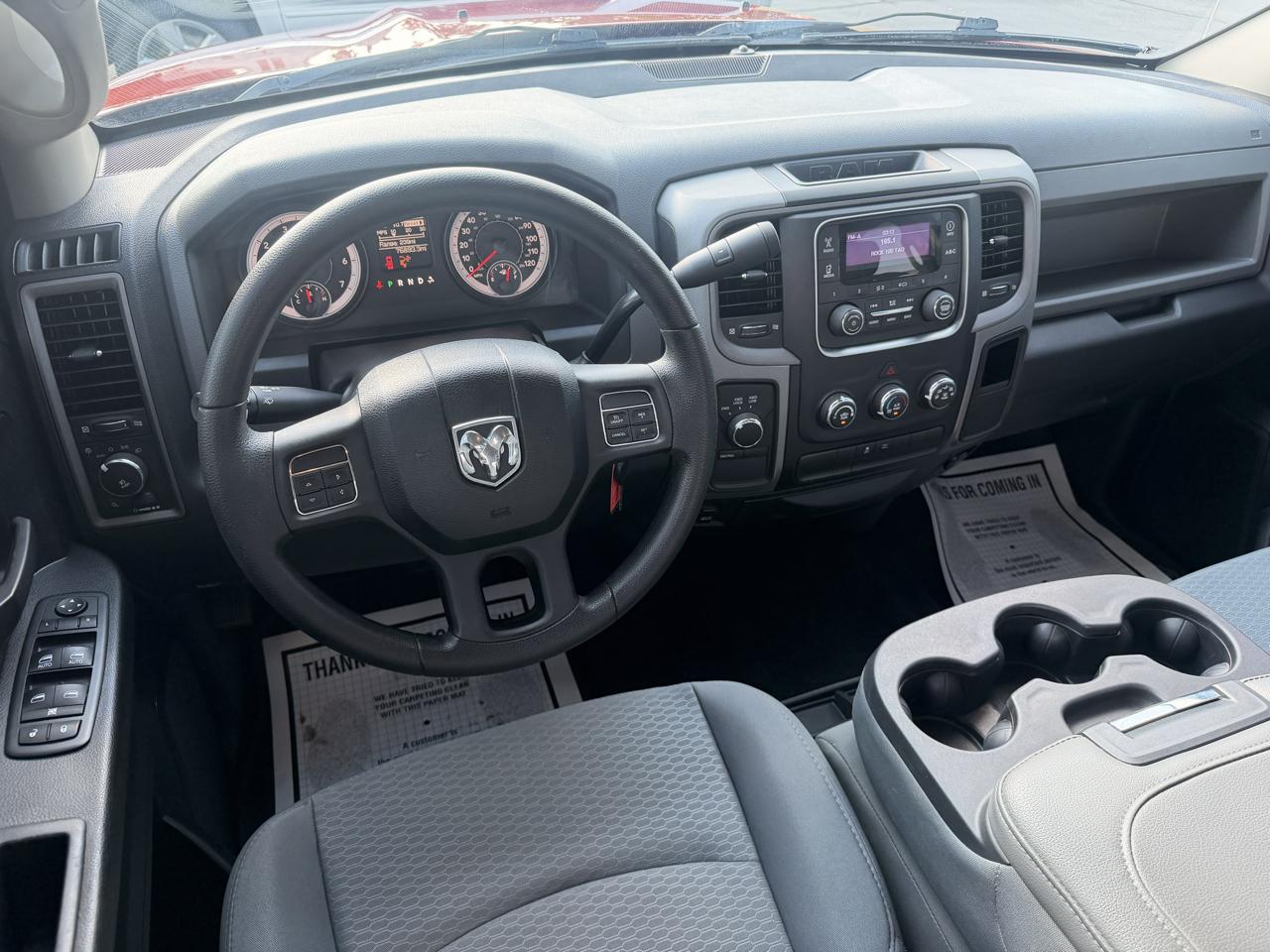 RAM 1500 4WD Crew Cab 140.5" Express 2014