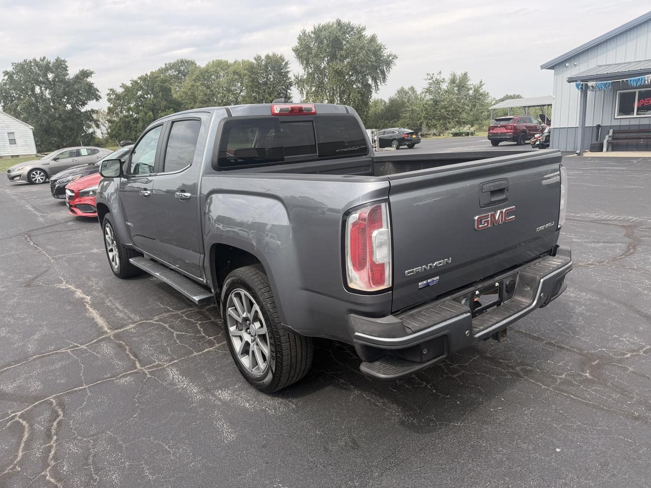 GMC Canyon 4WD Crew Cab 128.3" Denali 2019