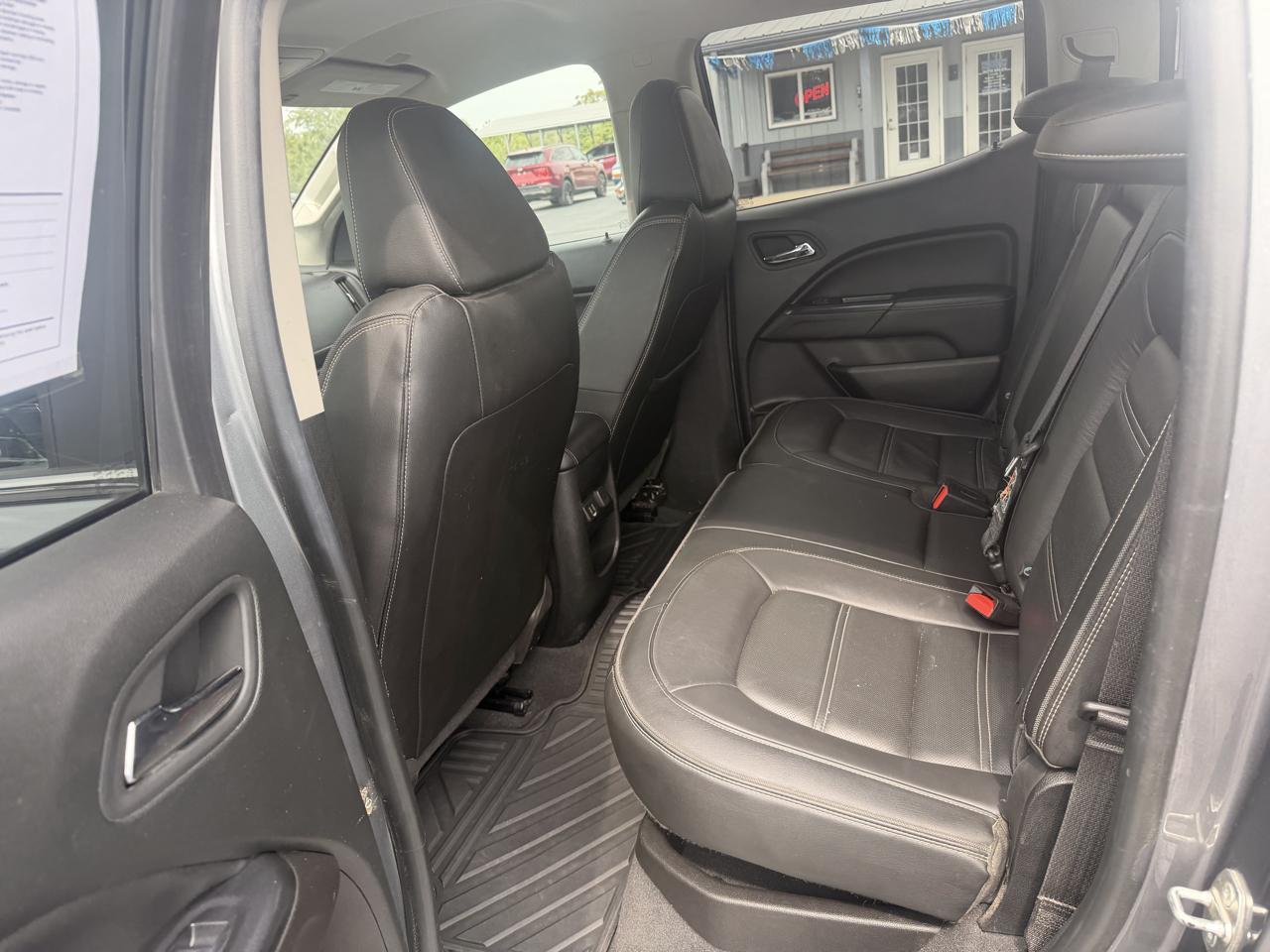 GMC Canyon 4WD Crew Cab 128.3" Denali 2019