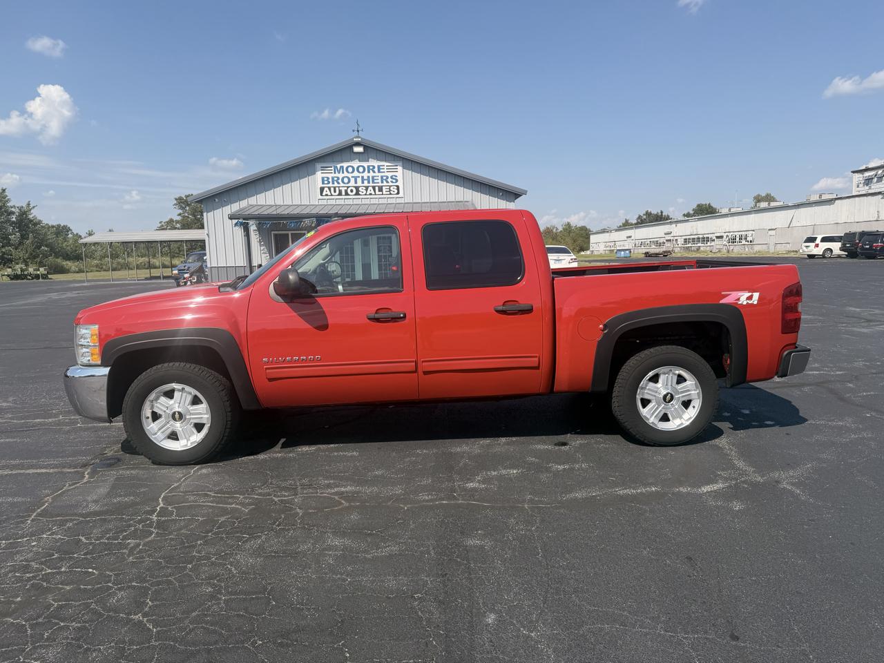 Chevrolet Silverado 1500 4WD Crew Cab 143.5" LT 2012