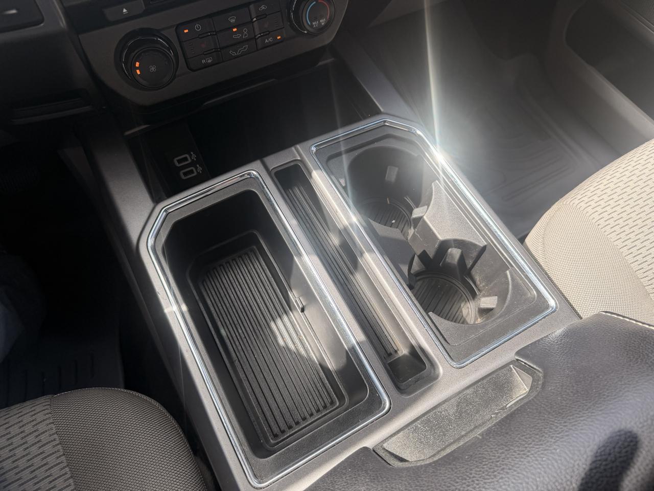 Ford F-150 SuperCrew 150" XLT 4WD 2018