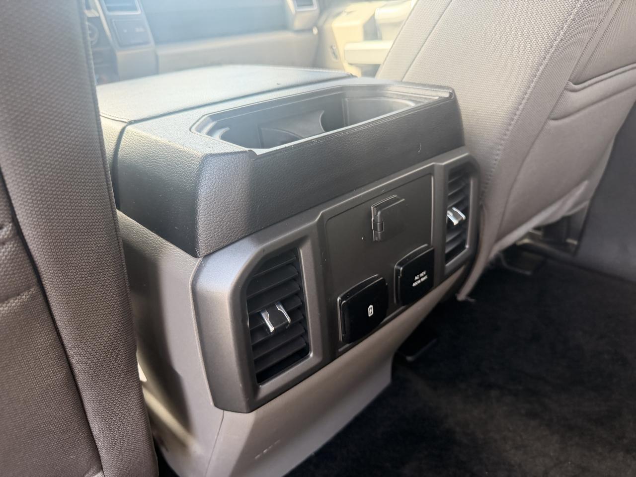 Ford F-150 SuperCrew 150" XLT 4WD 2018