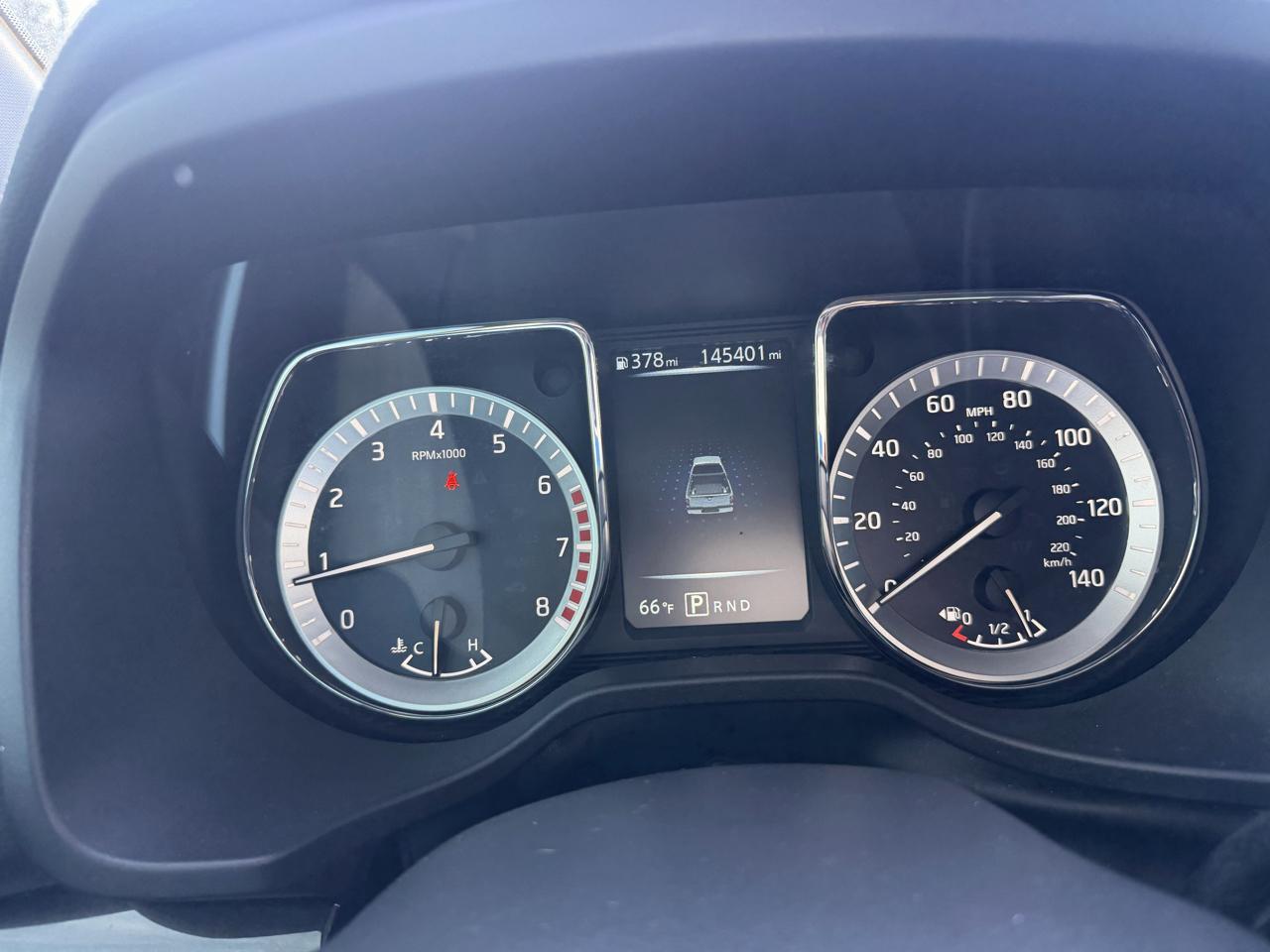 Nissan Titan 4x2 Crew Cab SV 2017