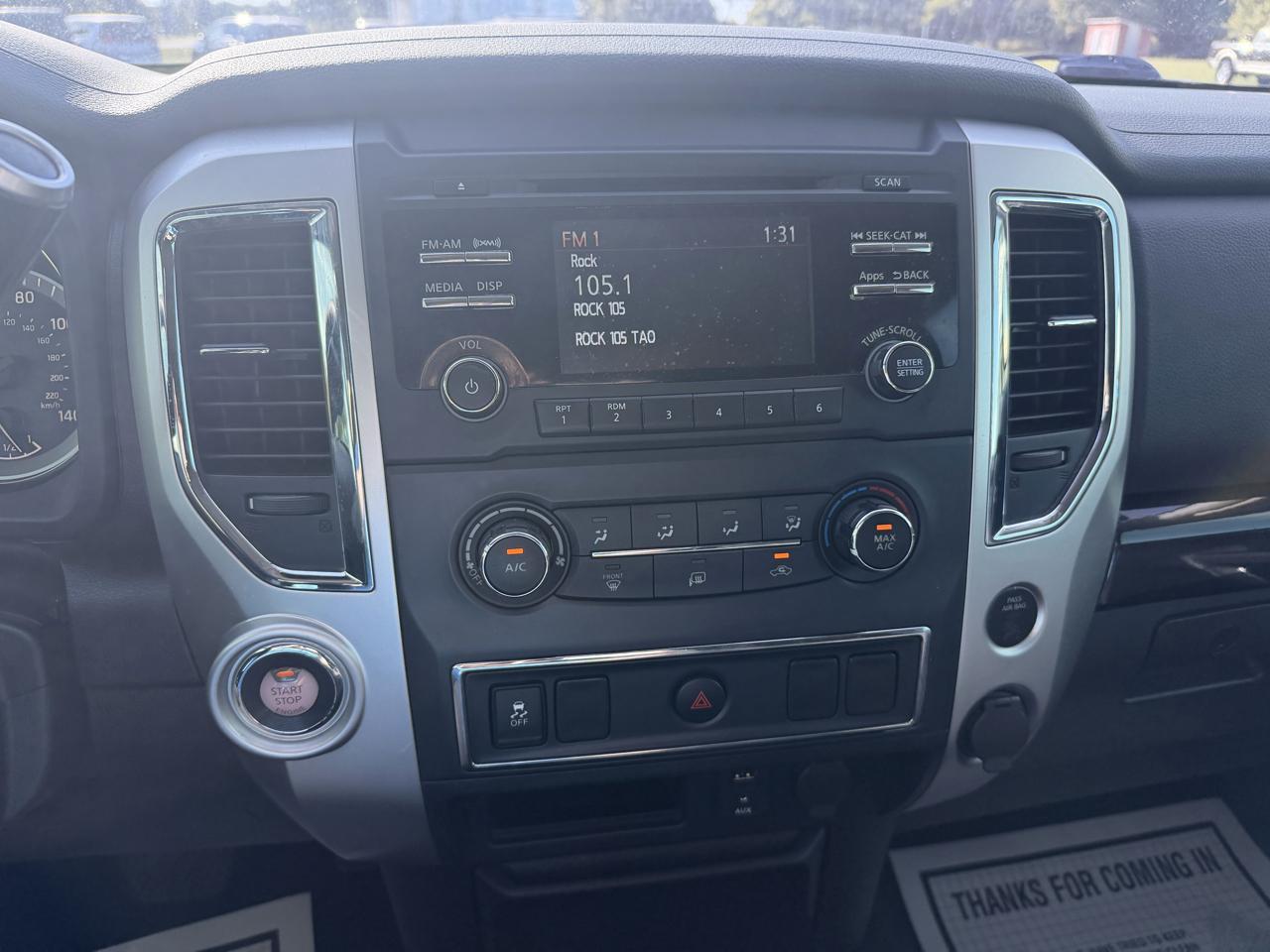 Nissan Titan 4x2 Crew Cab SV 2017