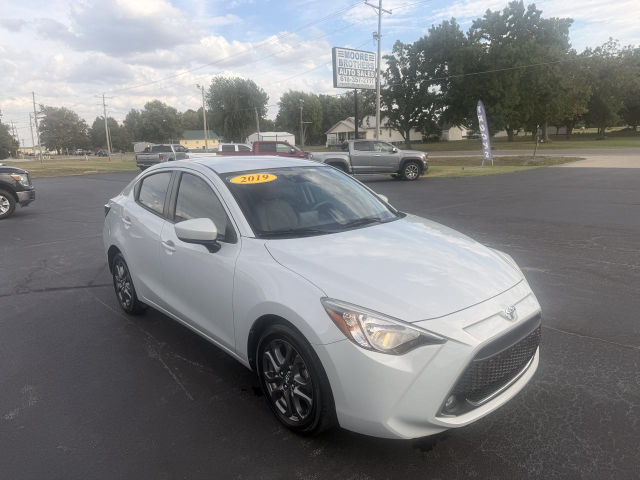 2019 Toyota Yaris Sedan L Manual (Natl)