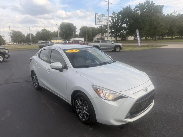 Gray 2019 Toyota Yaris Sedan Manual