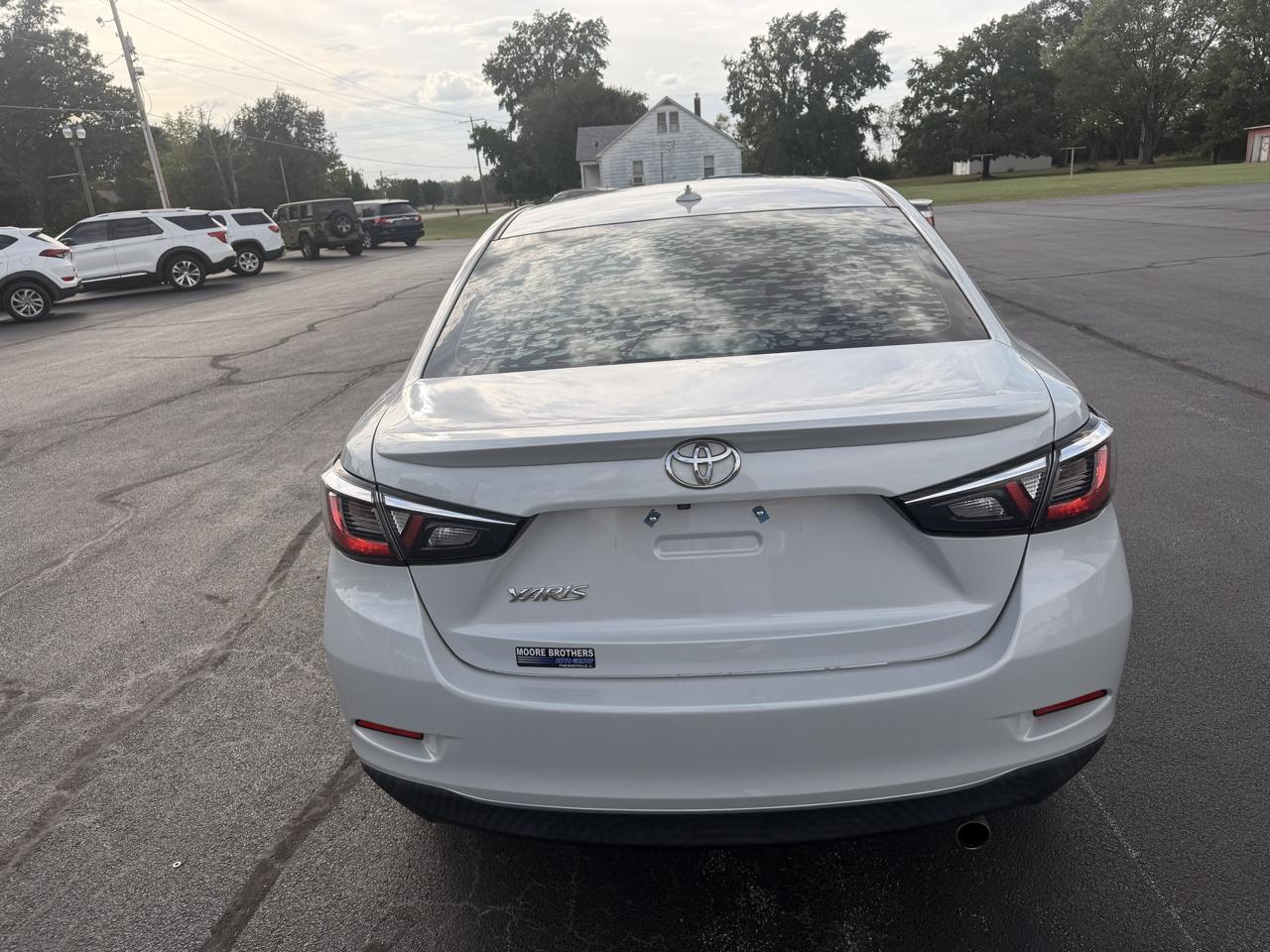 Toyota Yaris Sedan L Manual (Natl) 2019