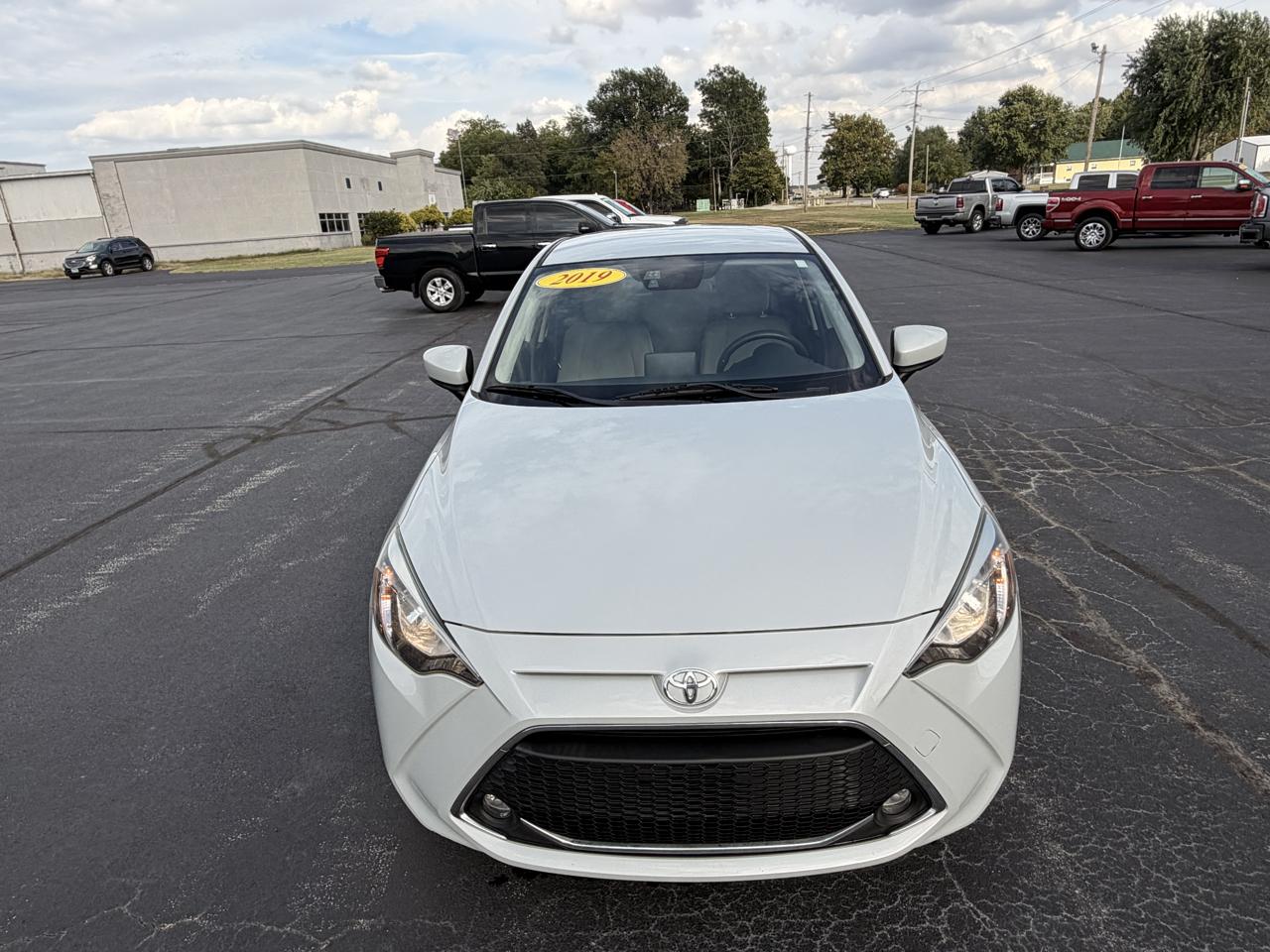 Toyota Yaris Sedan L Manual (Natl) 2019