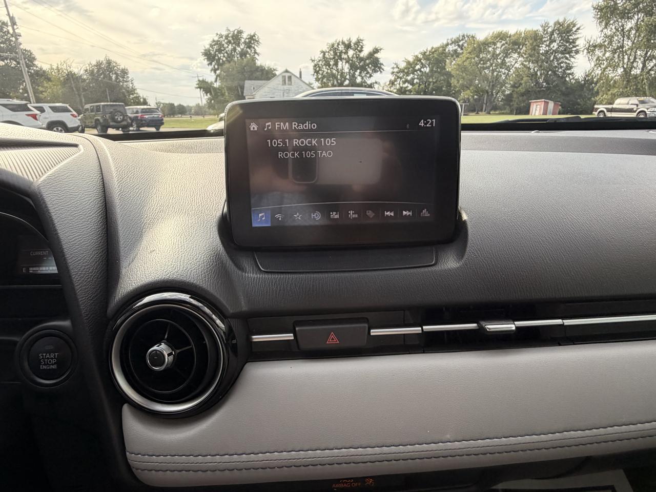 Toyota Yaris Sedan L Manual (Natl) 2019