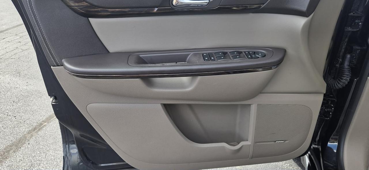 GMC Acadia AWD 4dr Denali 2015