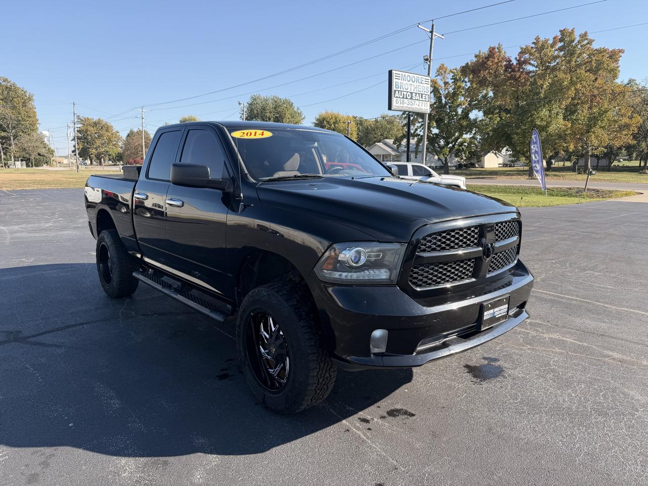 2014 RAM 1500 2WD Quad Cab 140.5" Express