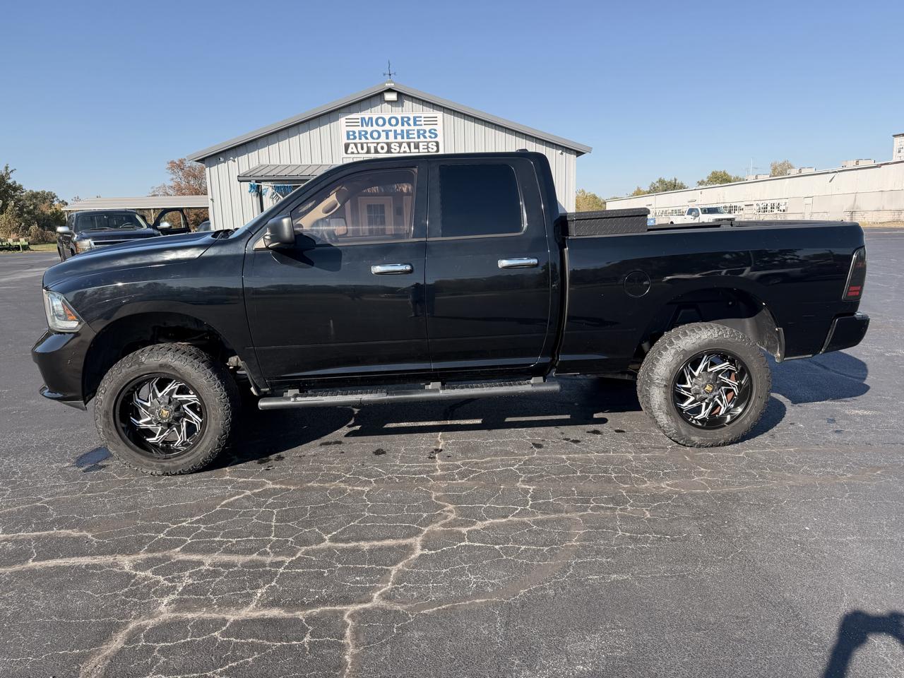 RAM 1500 2WD Quad Cab 140.5" Express 2014