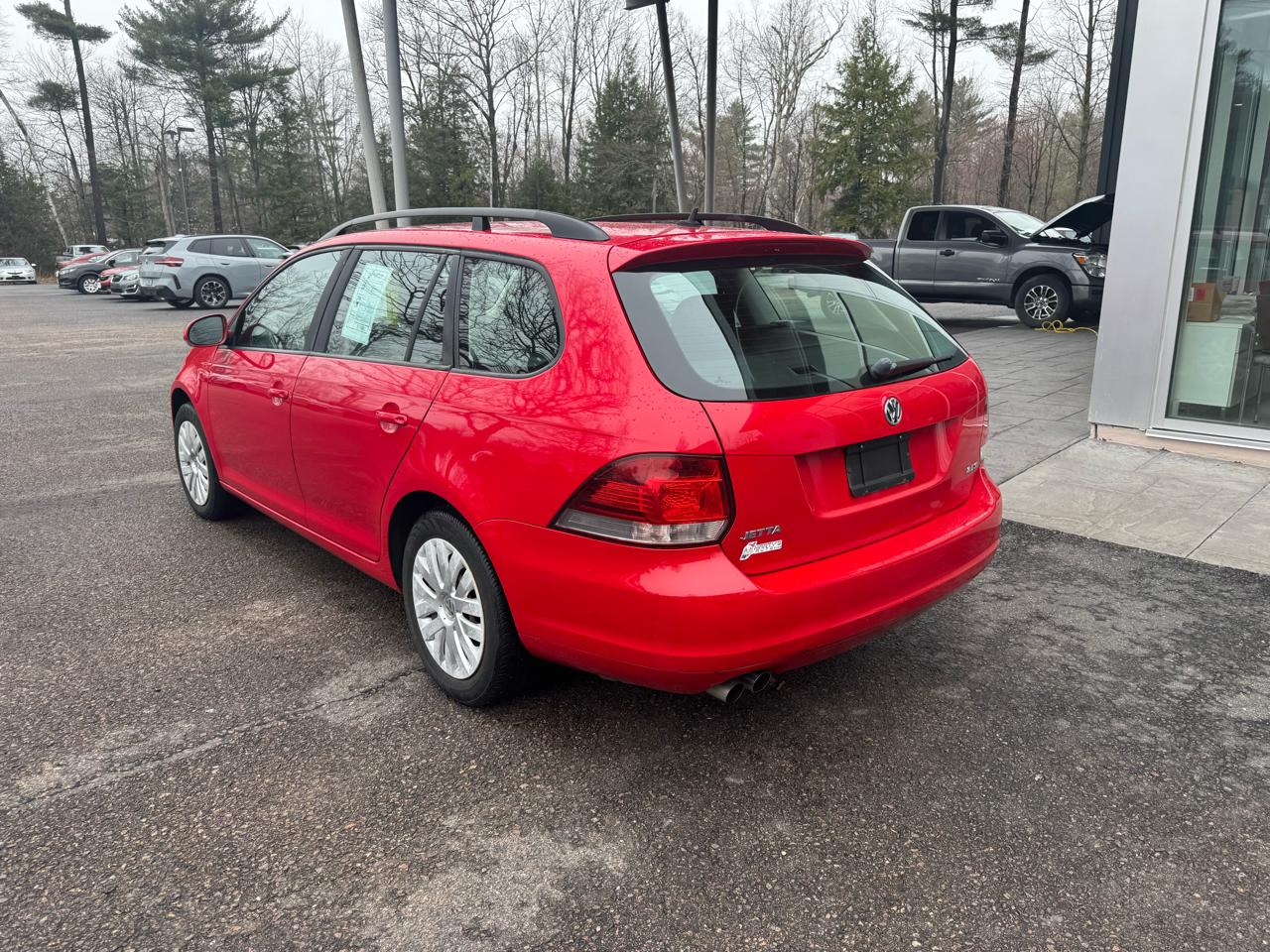 Volkswagen Jetta SportWagen 4dr Auto S PZEV 2013