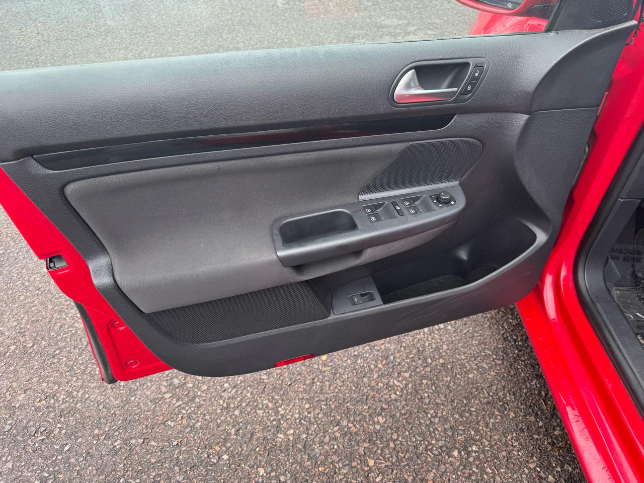 Volkswagen Jetta SportWagen 4dr Auto S PZEV 2013