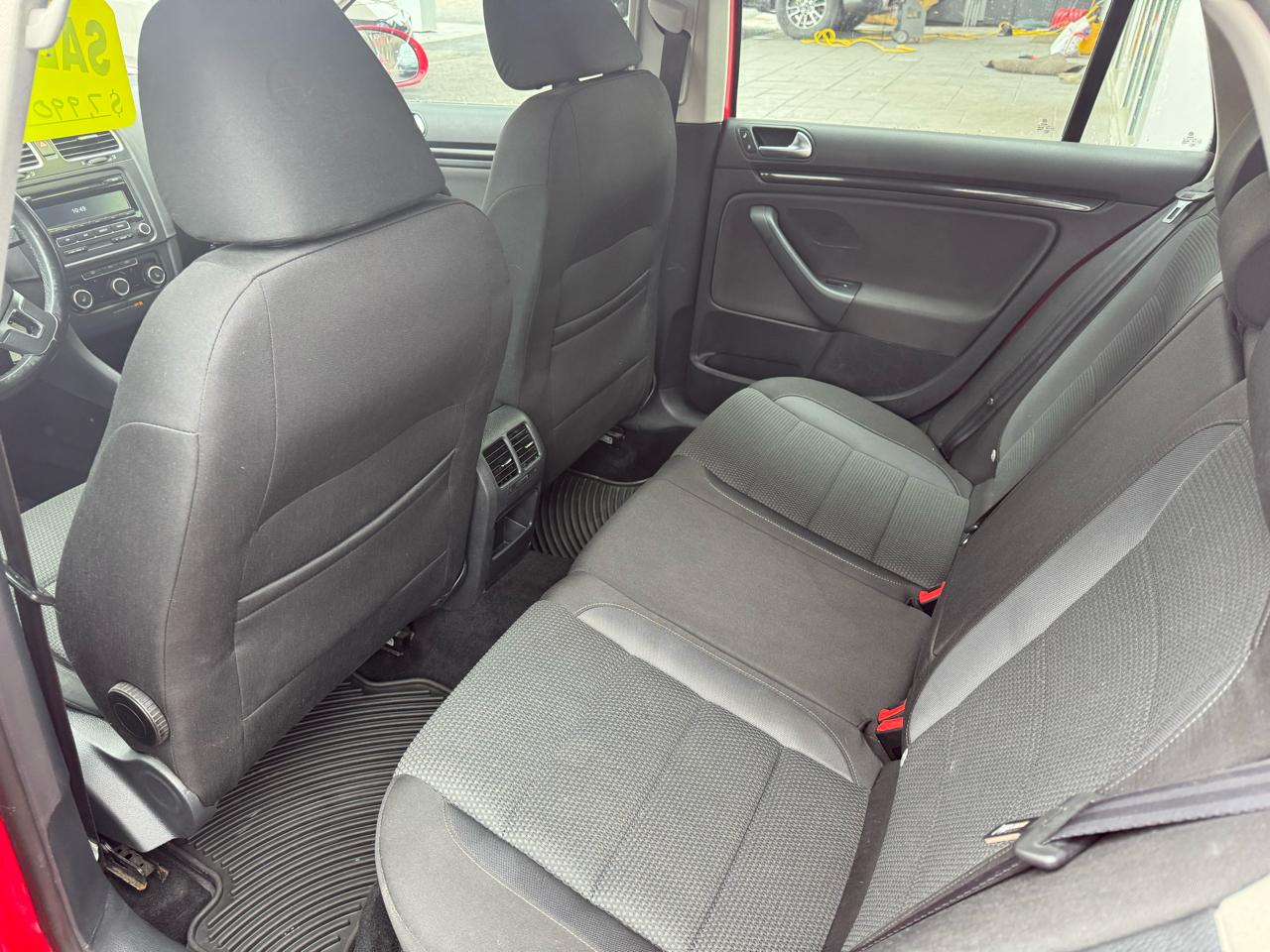 Volkswagen Jetta SportWagen 4dr Auto S PZEV 2013