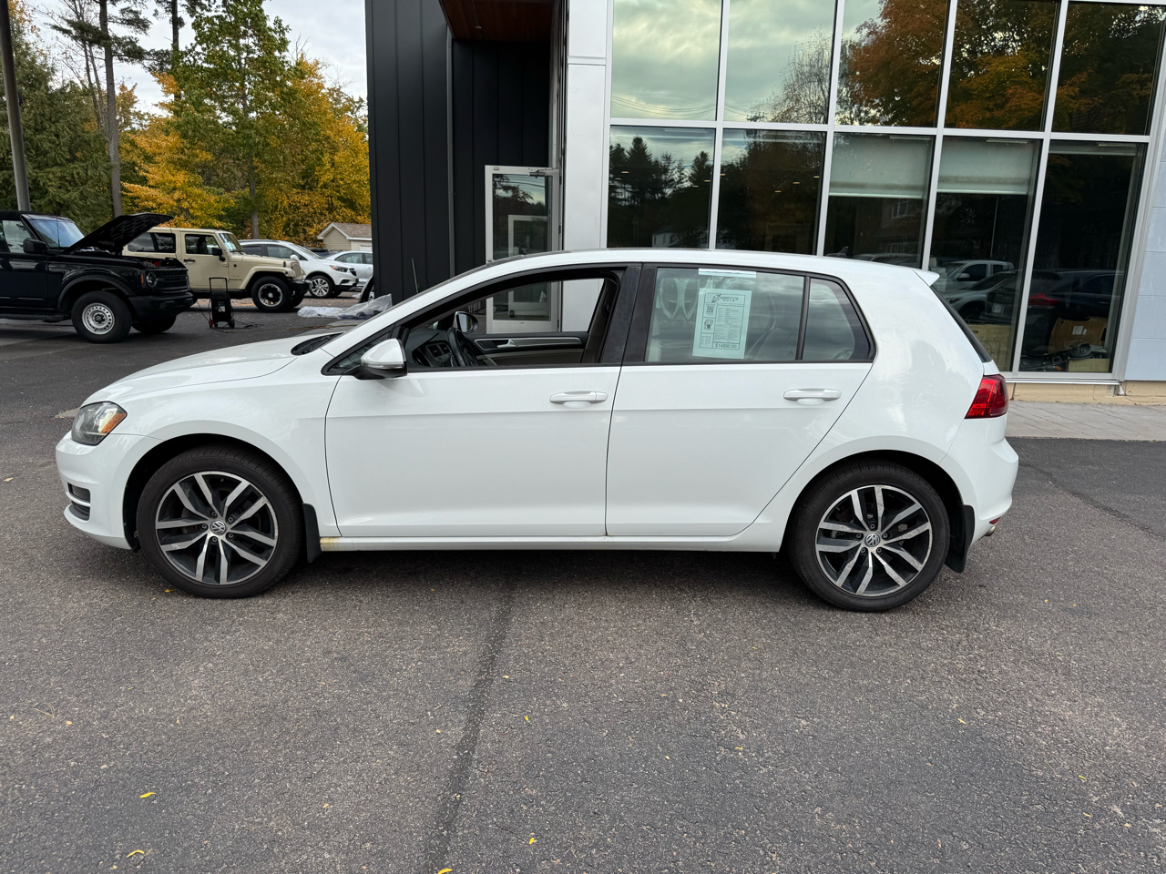 Volkswagen Golf SE 4D Hatchback 2015 Volkswagen Golf SE 4D Hatchback 2015