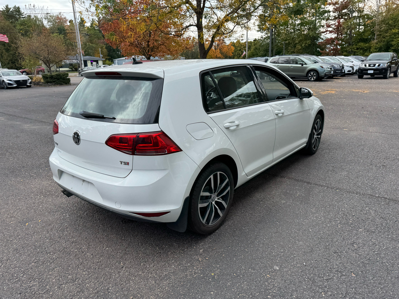 Volkswagen Golf SE 4D Hatchback 2015 Volkswagen Golf SE 4D Hatchback 2015