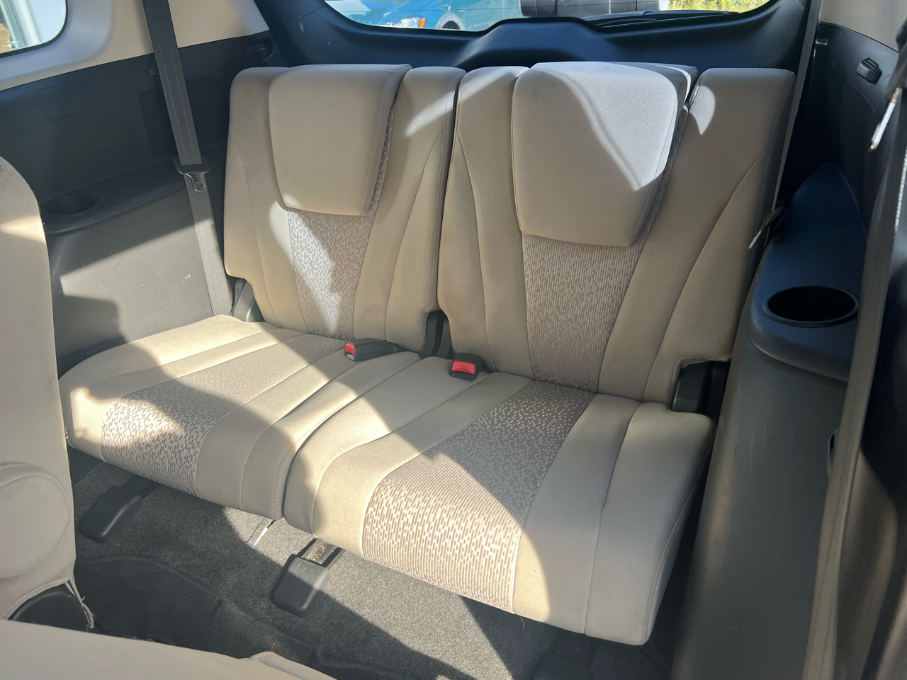 2012 Mazda Mazda5 Sport photo 4
