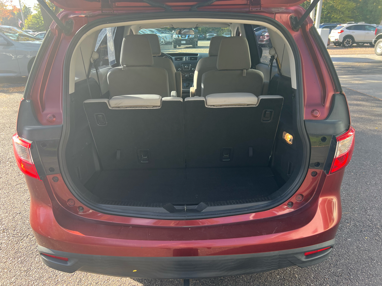 2012 Mazda Mazda5 Sport photo 5