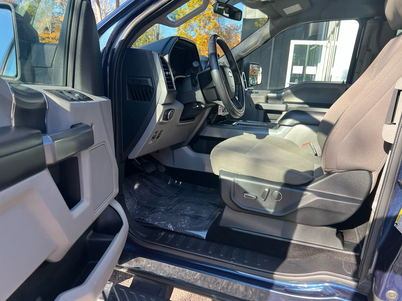 Ford F150 XLT Supercab 4WD 145 2018 Ford F150 XLT Supercab 4WD 145 2018