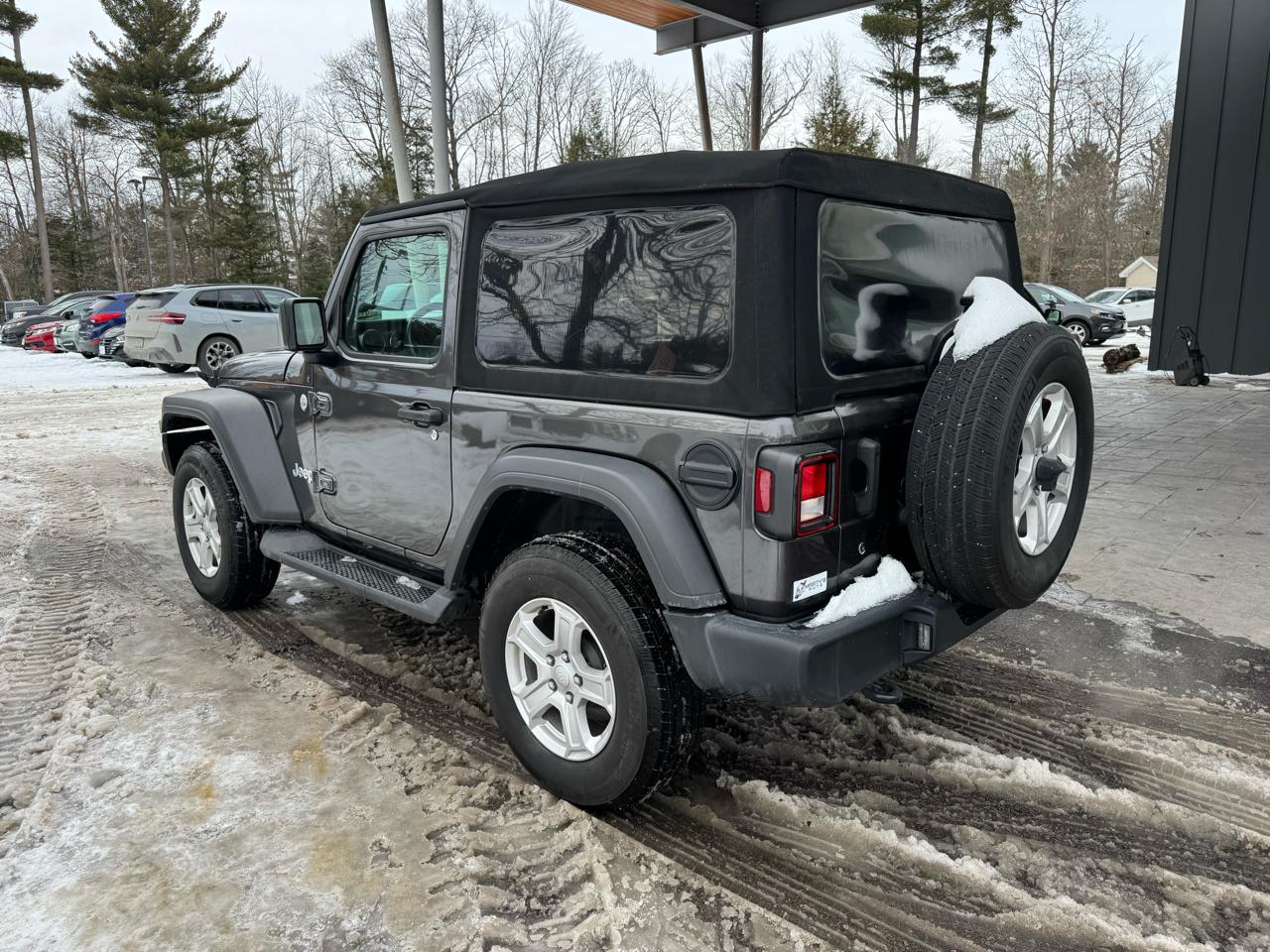 Jeep Wrangler Sport 2D SUV 4WD 2020