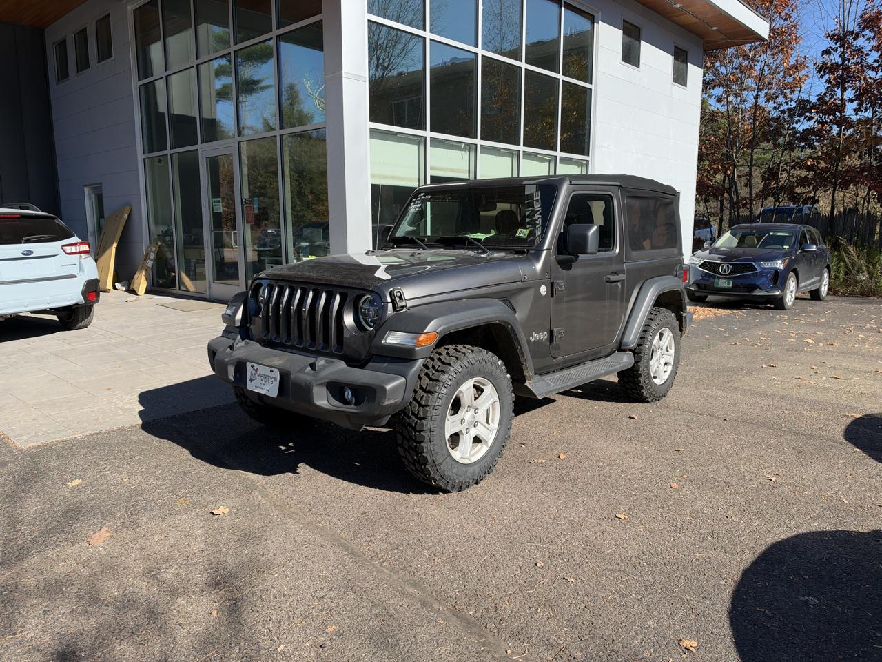 Jeep Wrangler Sport 2D SUV 4WD 2020