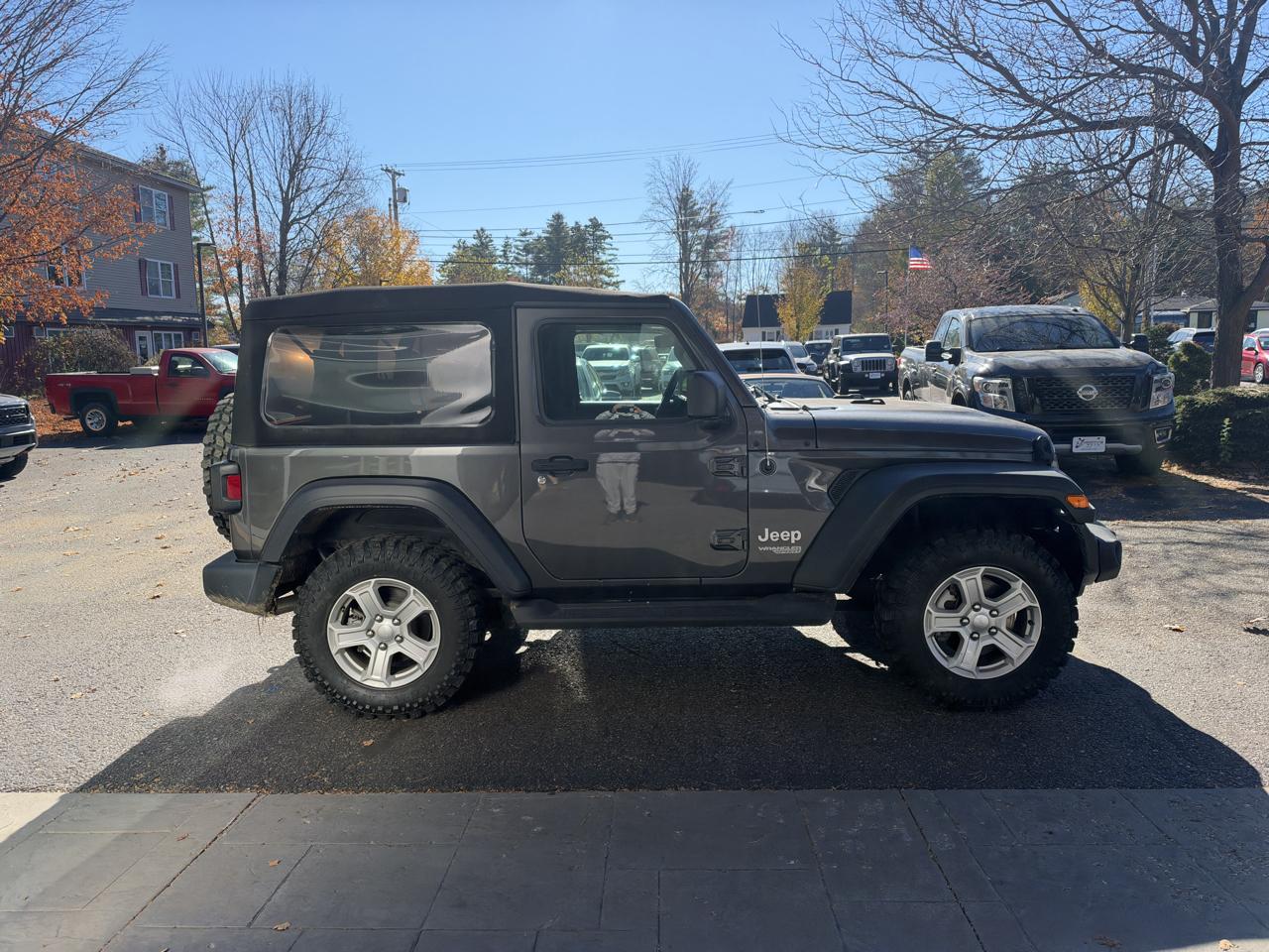 Jeep Wrangler Sport 2D SUV 4WD 2020