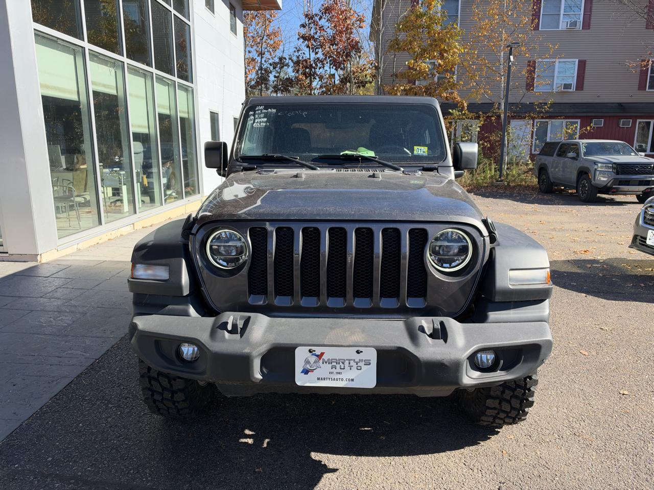 Jeep Wrangler Sport 2D SUV 4WD 2020