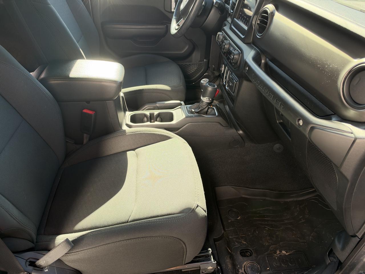 Jeep Wrangler Sport 2D SUV 4WD 2020