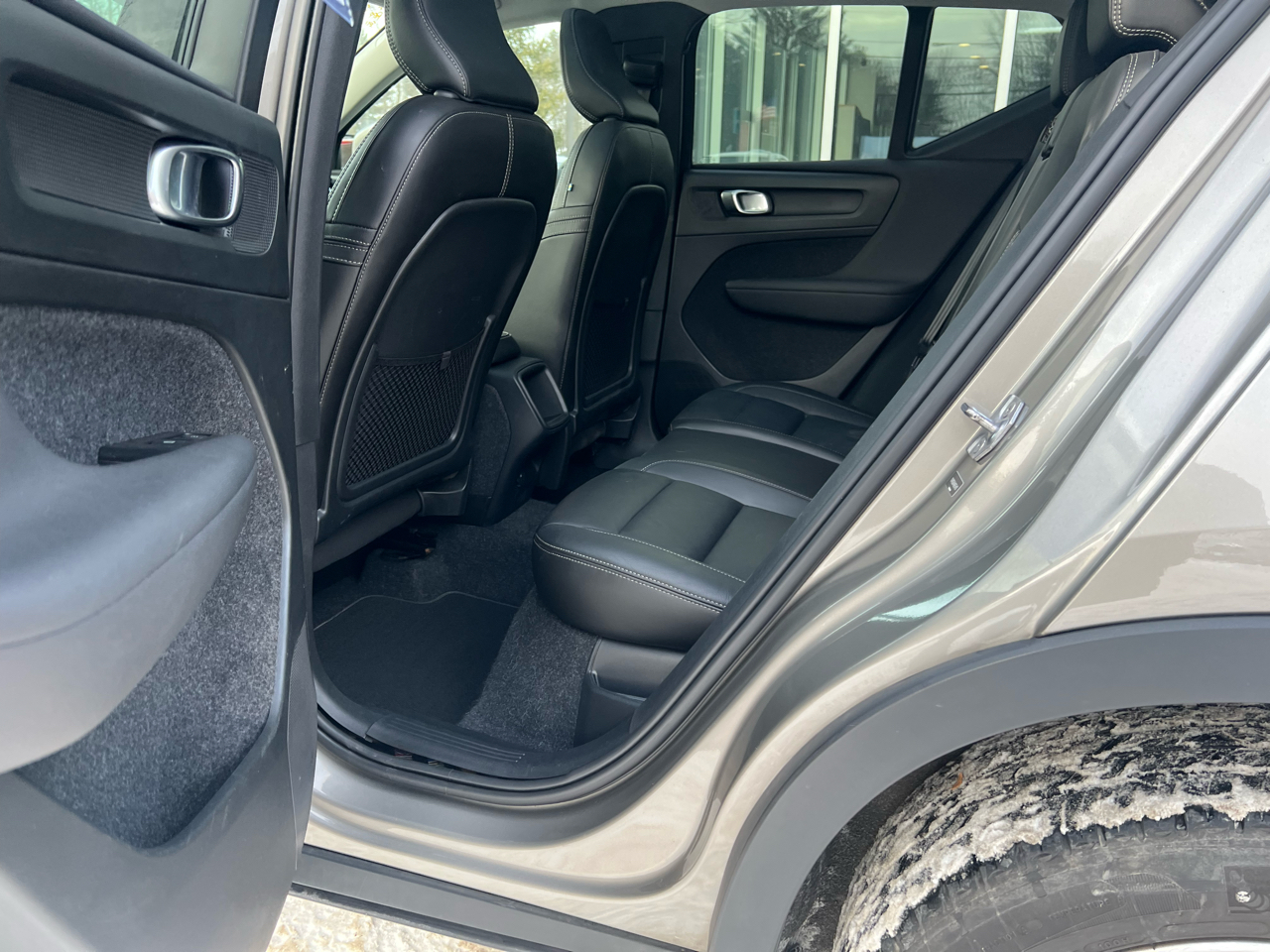 Volvo XC40 T5 - Momentum 4D SUV AWD 2022