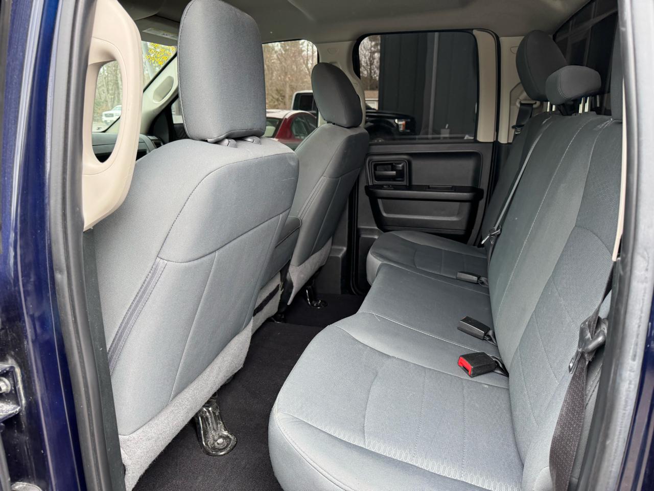 RAM 1500 Tradesman Quad Cab 4WD SWB 2018