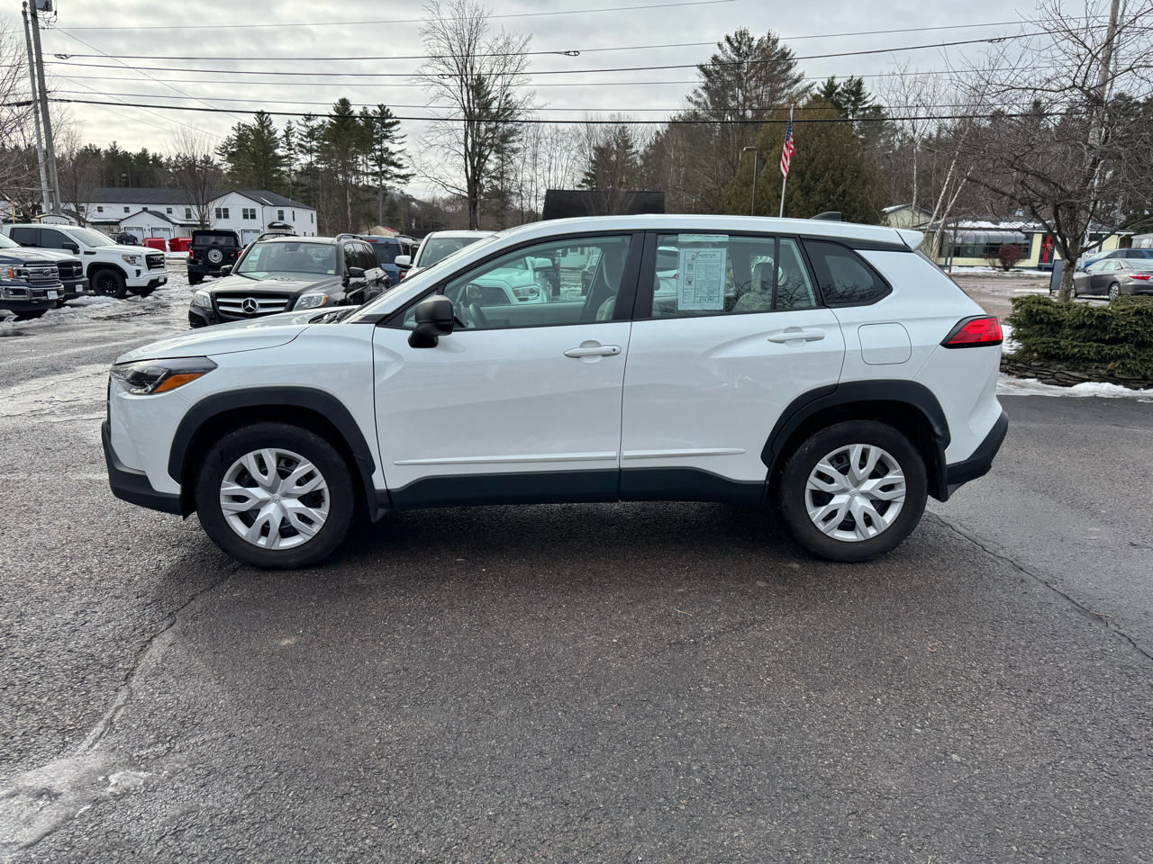 Toyota Corolla Cross L 4D SUV AWD 2022