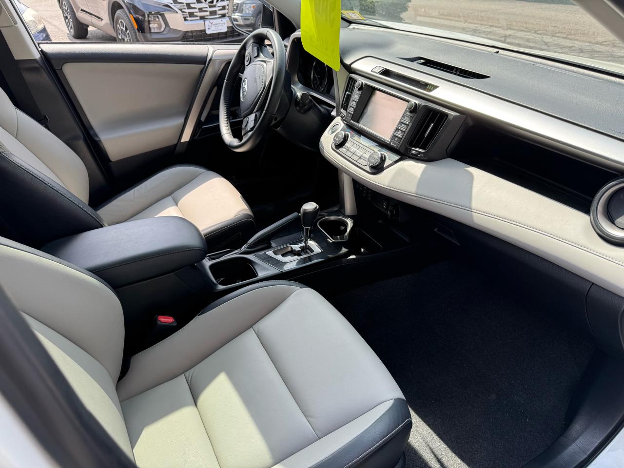 Toyota RAV4 Limited 4D SUV AWD 2018