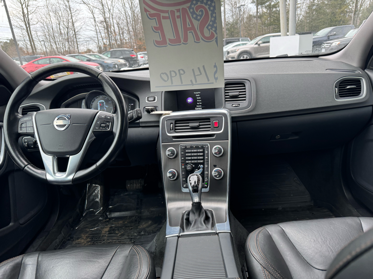 Volvo V60 T5 Cross Country 4D Wagon AWD 2016