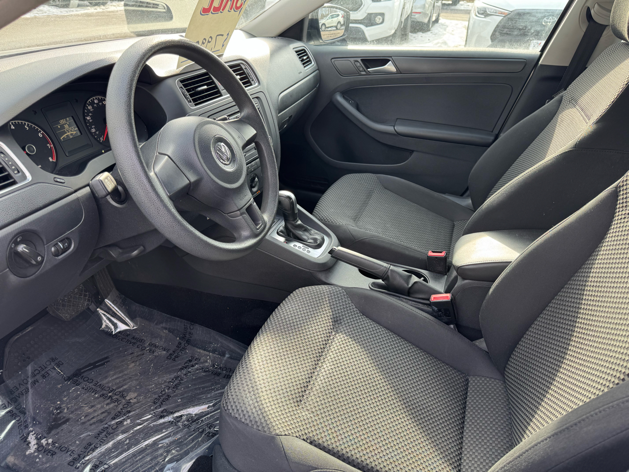 Volkswagen Jetta S 4D Sedan 2014