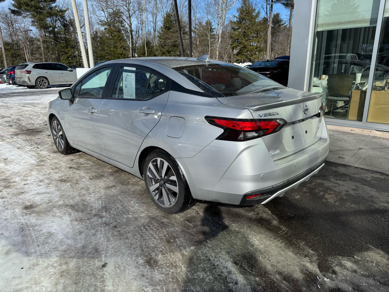 Nissan Versa SR 4D Sedan 2020