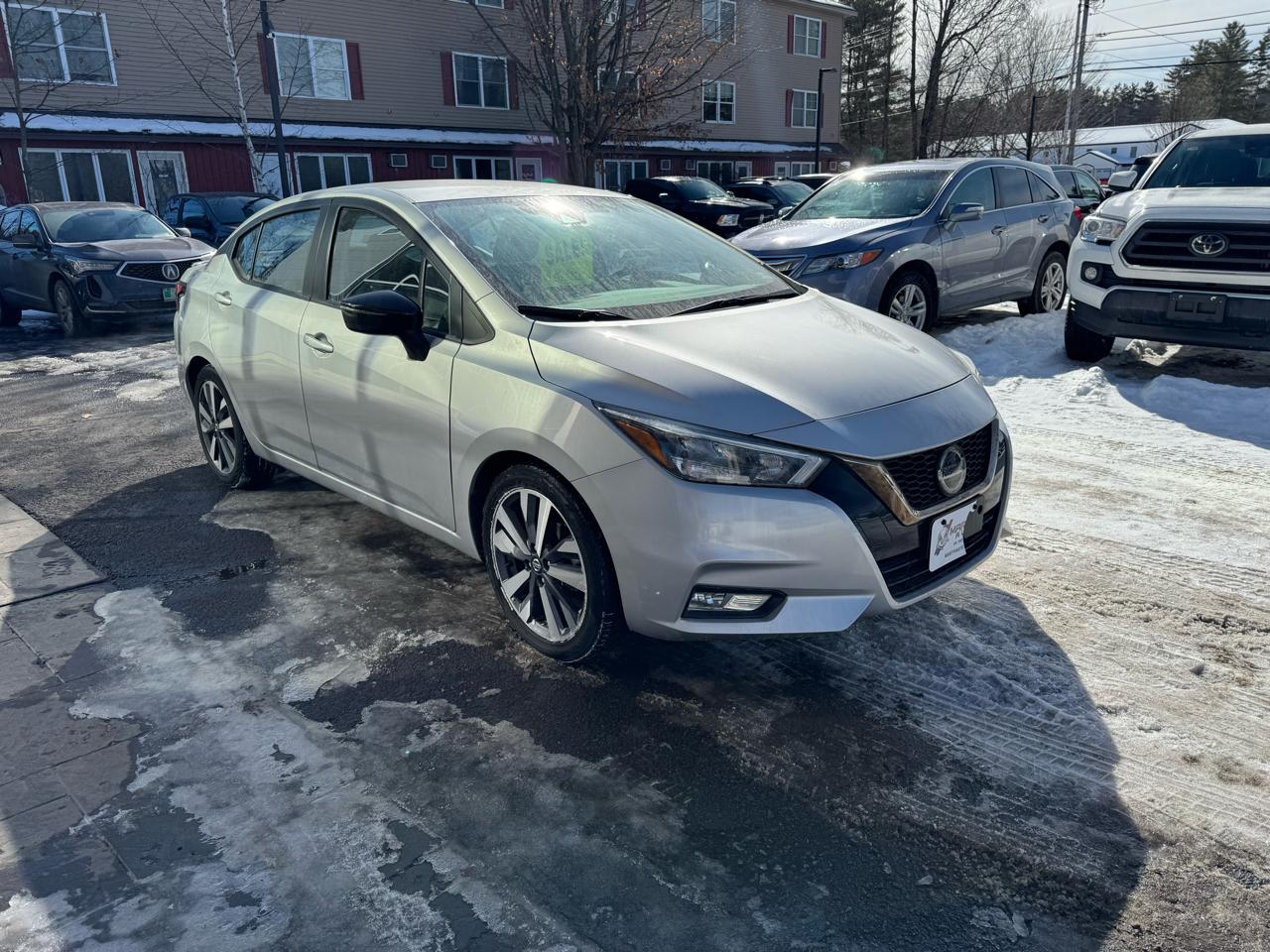 Nissan Versa SR 4D Sedan 2020