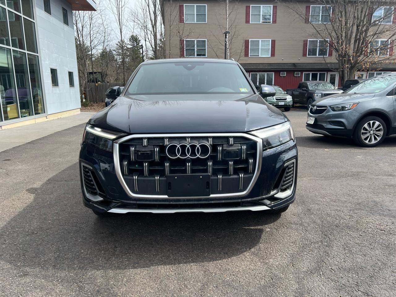 Audi Q7 Premium 55 4D SUV Qtro 3.0T 2025