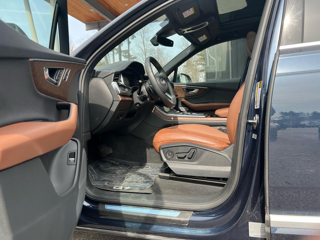 Audi Q7 Premium 55 4D SUV Qtro 3.0T 2025