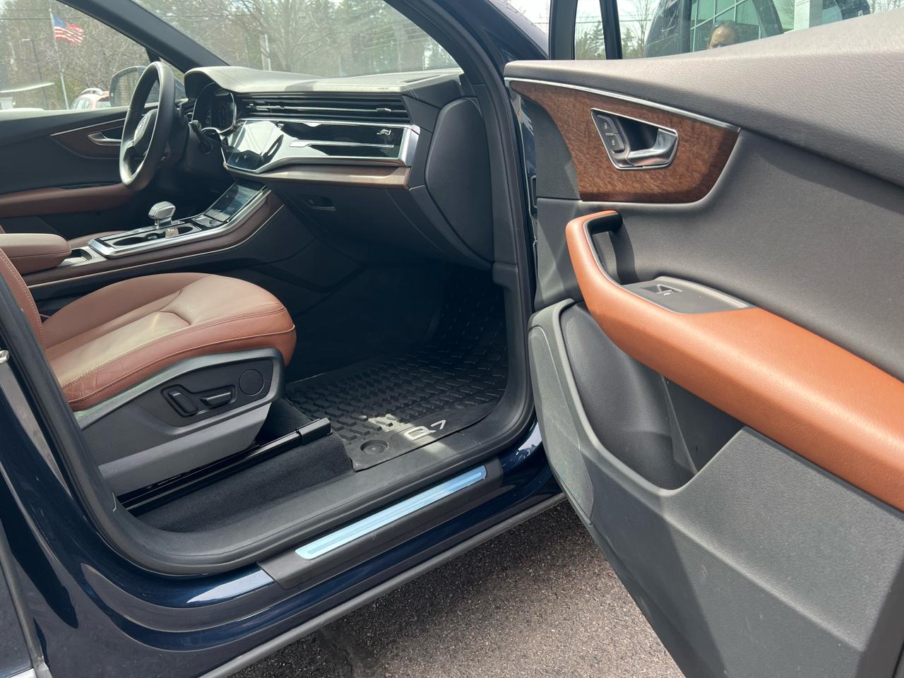 Audi Q7 Premium 55 4D SUV Qtro 3.0T 2025