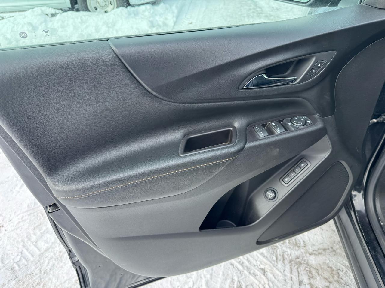 Chevrolet Equinox Premier 4D SUV AWD 2021