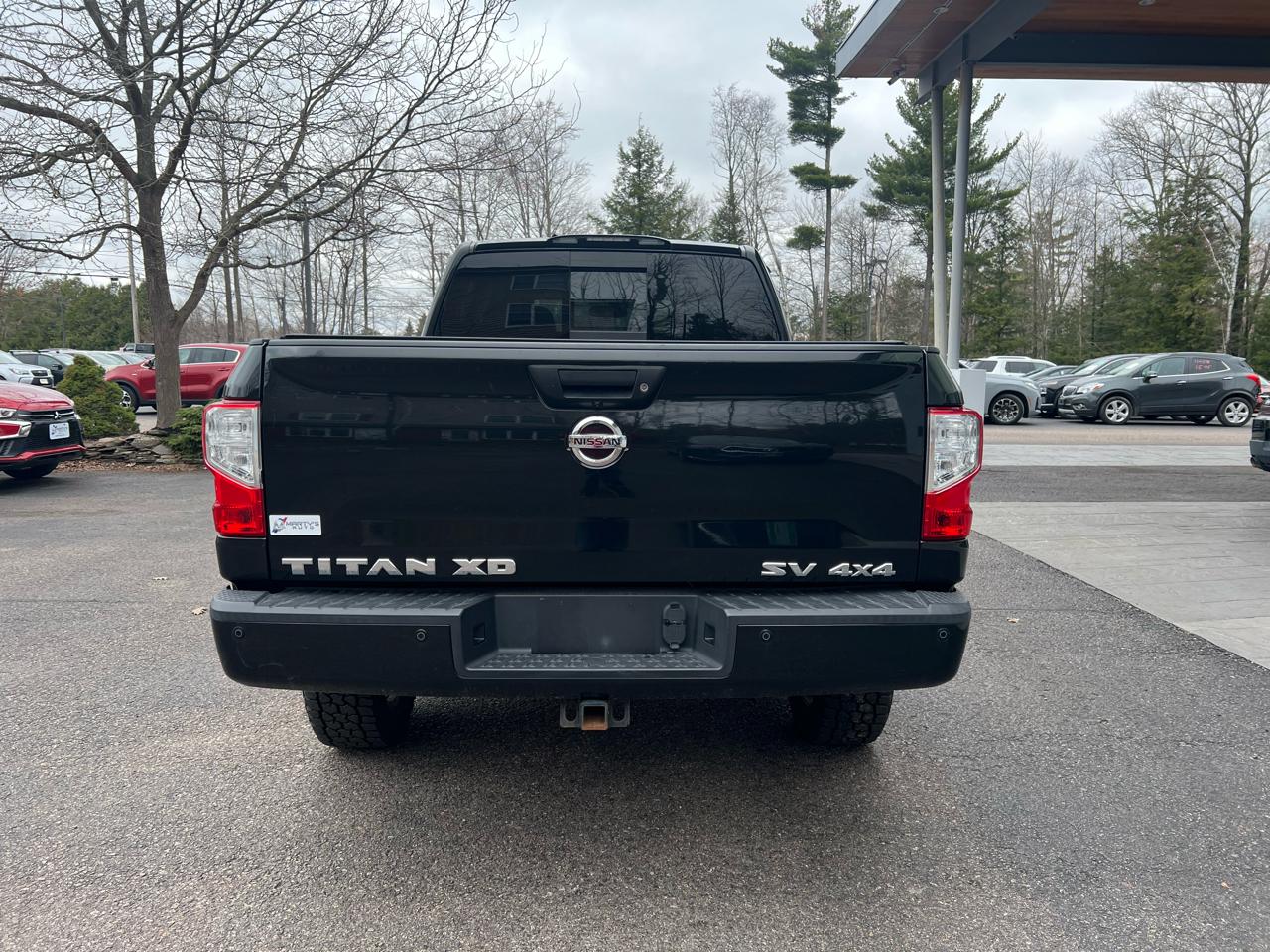 Nissan Titan XD SV Crew Cab 4WD 2019