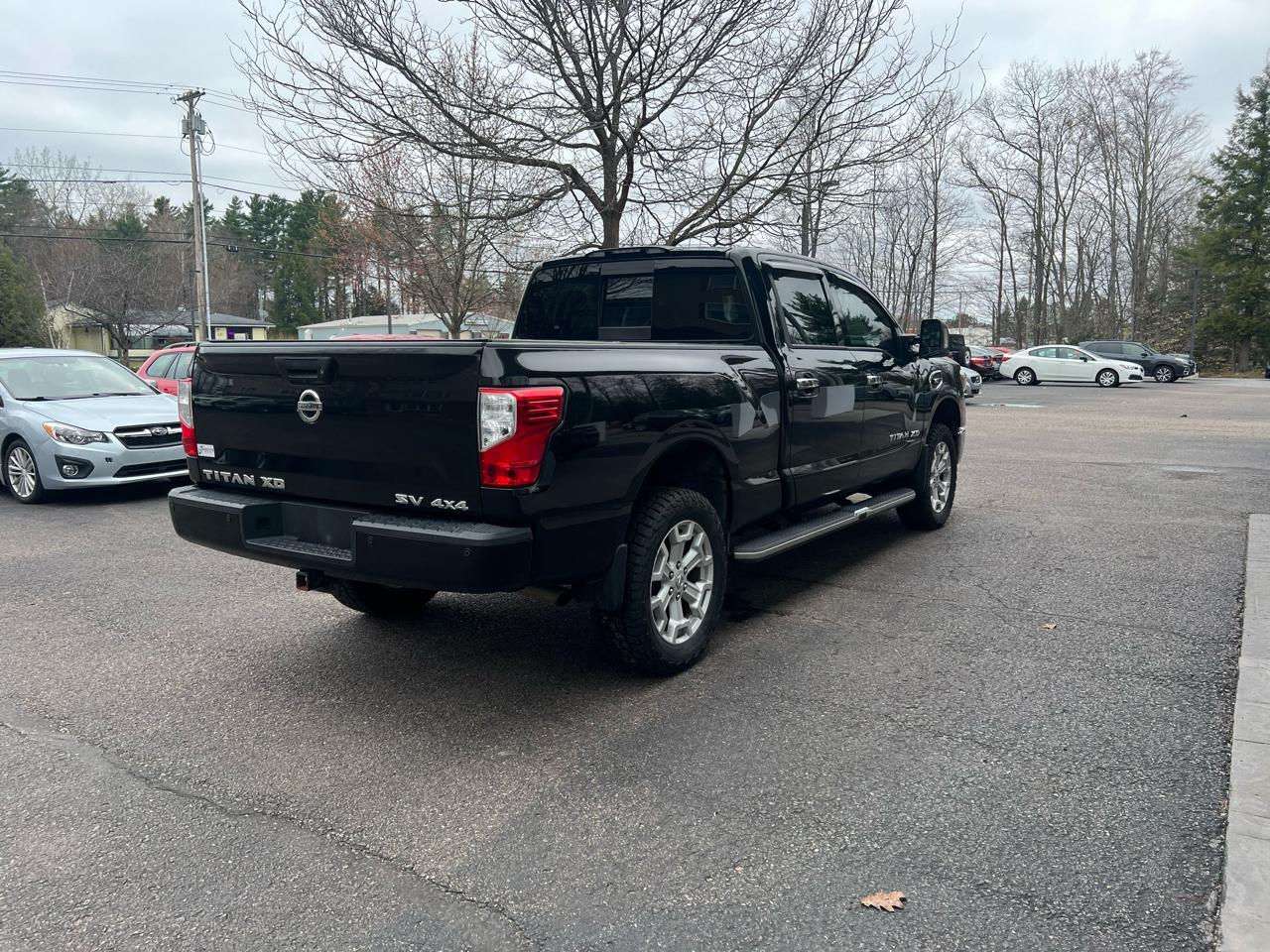 Nissan Titan XD SV Crew Cab 4WD 2019