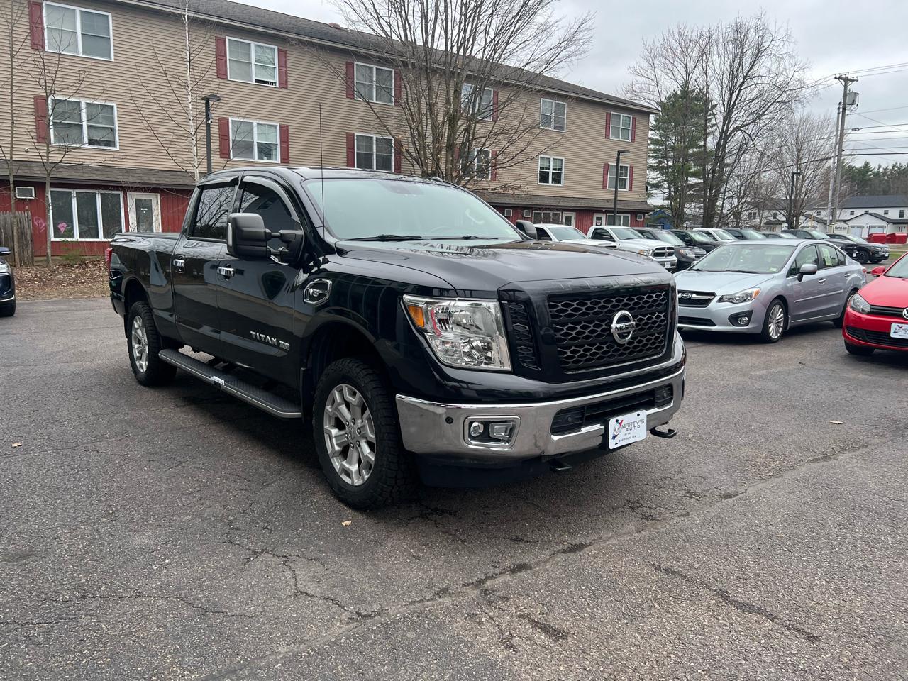 Nissan Titan XD SV Crew Cab 4WD 2019