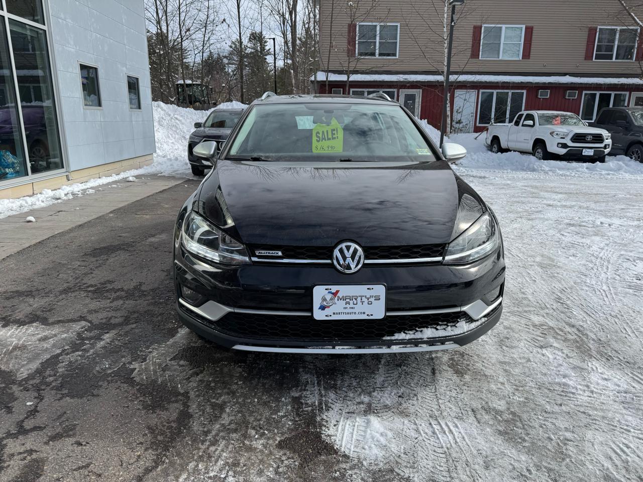 Volkswagen Golf Alltrack S 4D Wagon at 2019
