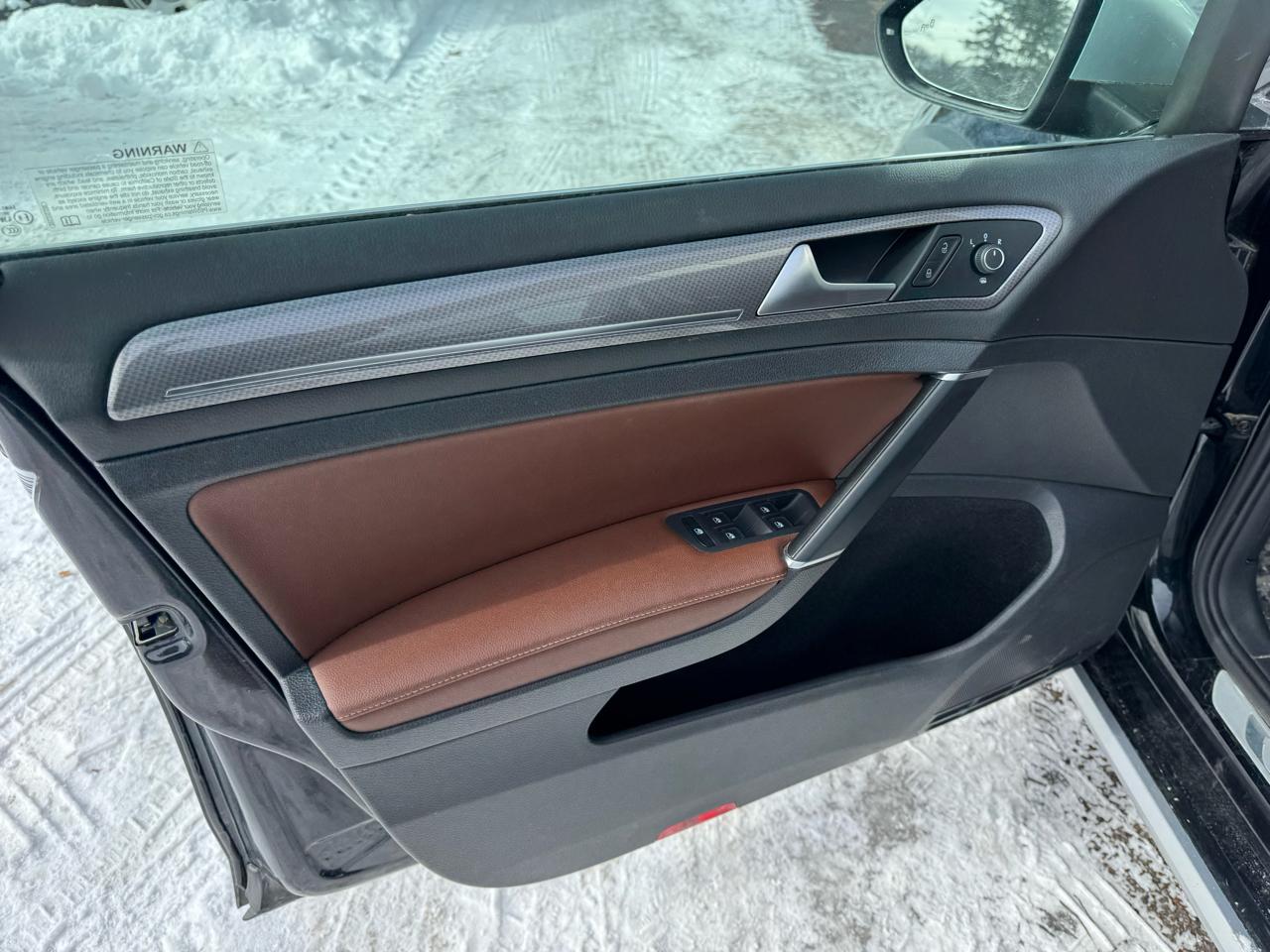 Volkswagen Golf Alltrack S 4D Wagon at 2019