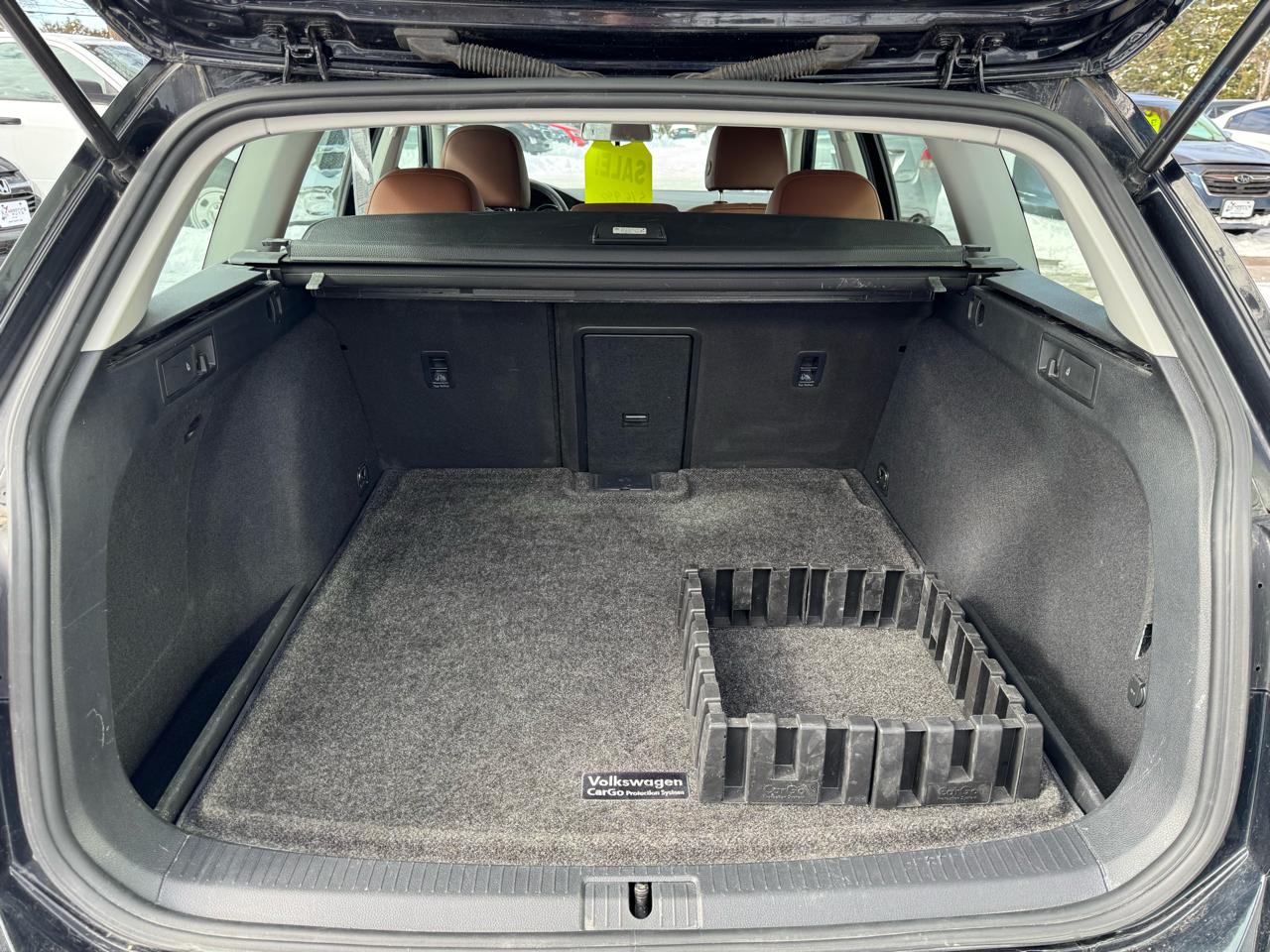 Volkswagen Golf Alltrack S 4D Wagon at 2019