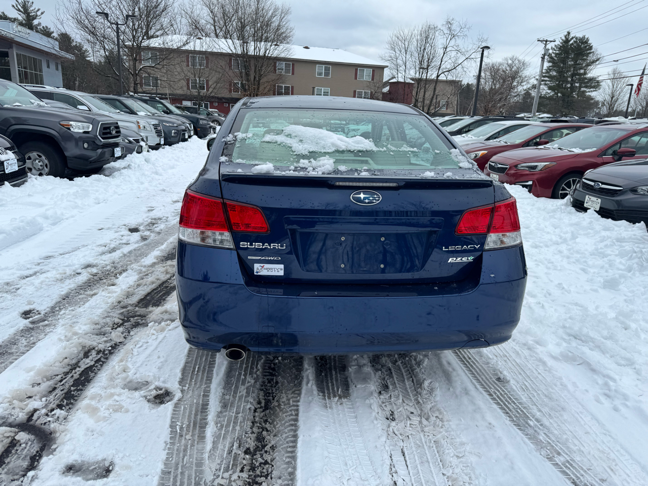 Subaru Legacy Premium 4D Sedan 2011