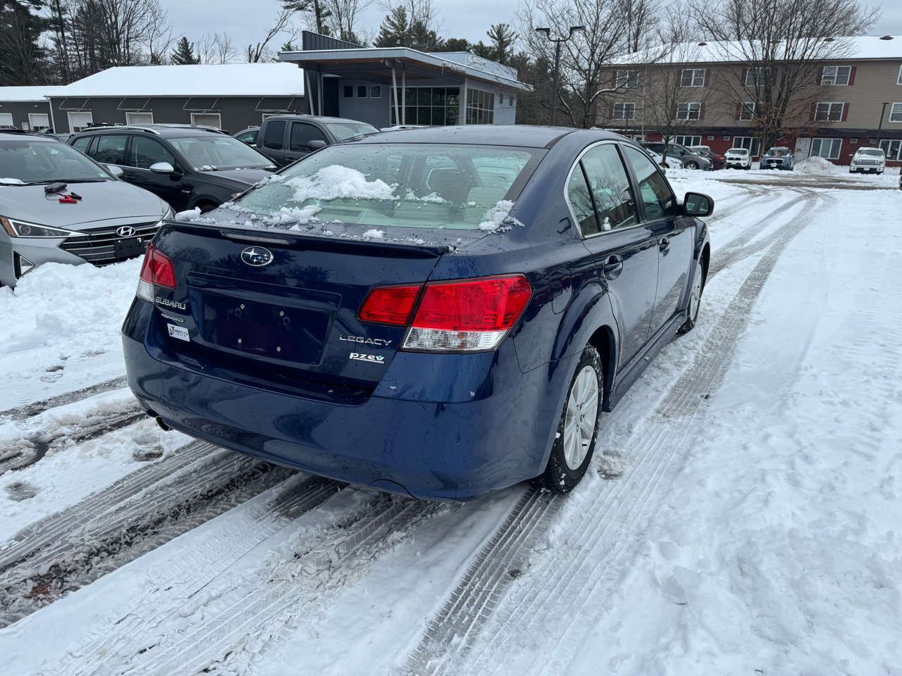 Subaru Legacy Premium 4D Sedan 2011