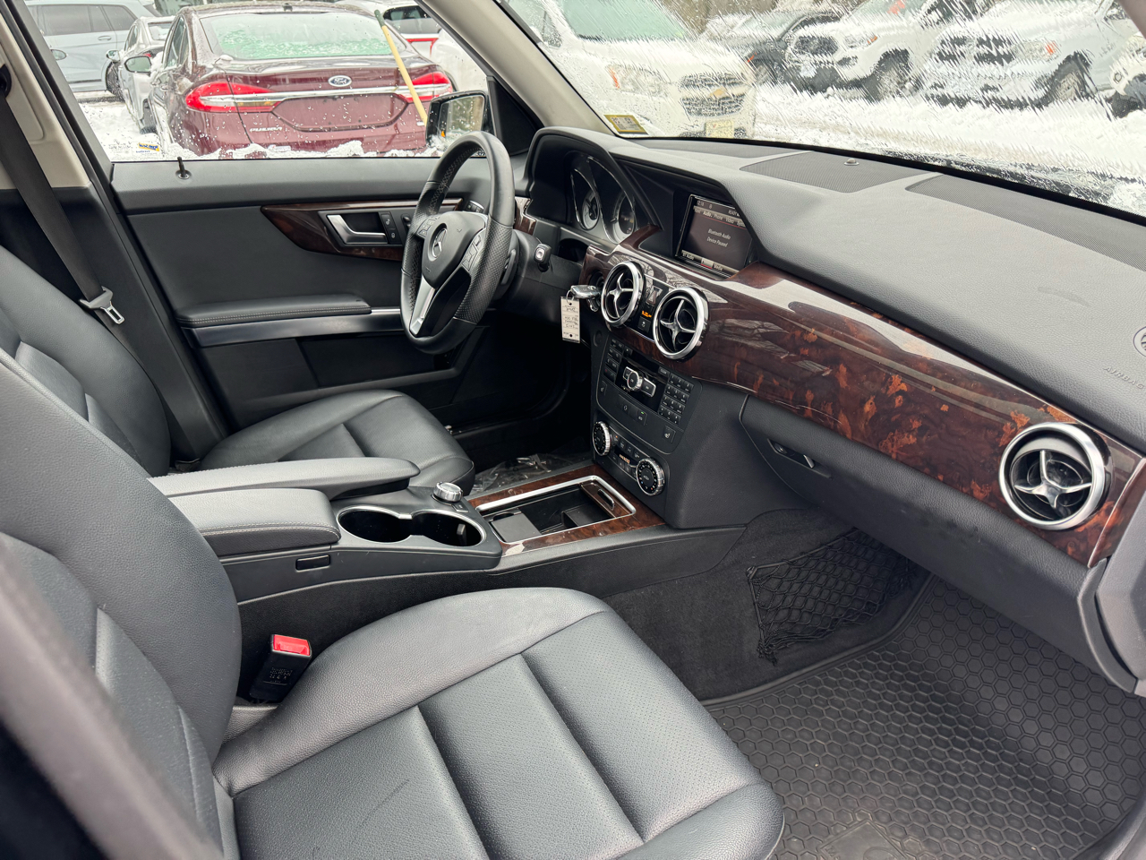 Mercedes-Benz GLK Class GLK350 4D SUV 4Matic 2013